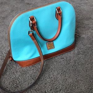 *PRICE DROP* Dooney and Bourke Purse